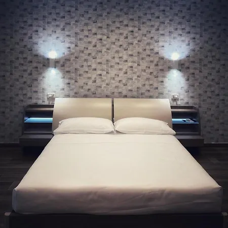 Lumarooms B&B-3